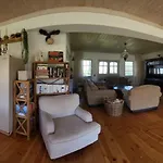 Nyaraló House La With Sauna *