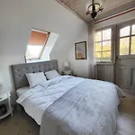 House La With Sauna Nyaraló